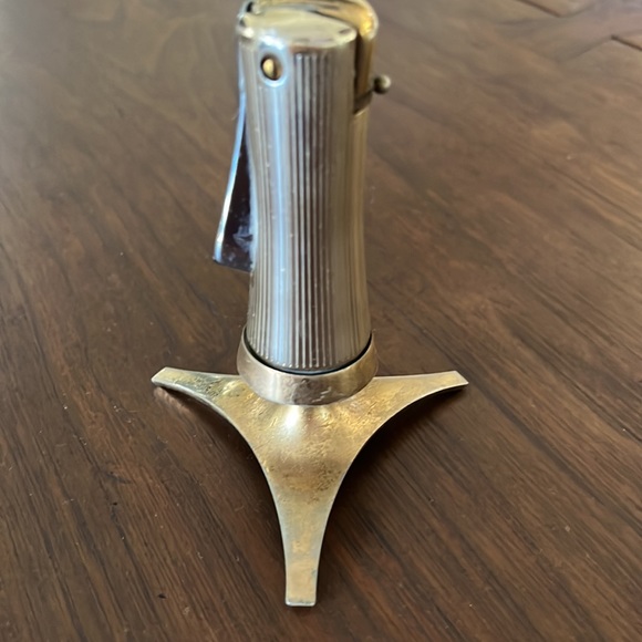 Mid century Modern Ronson lighter - Picture 3 of 4